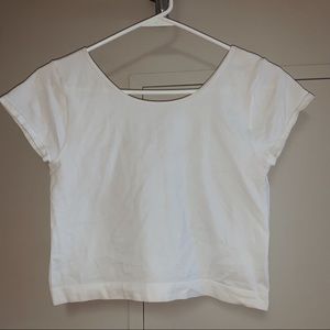 cropped white t-shirt from von maur size medium